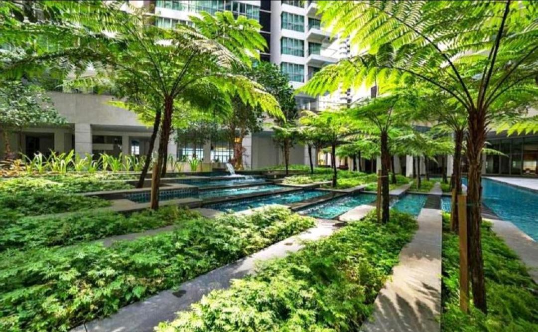 Luxury Regalia Suites By Adnan Kuala Lumpur Eksteriør billede