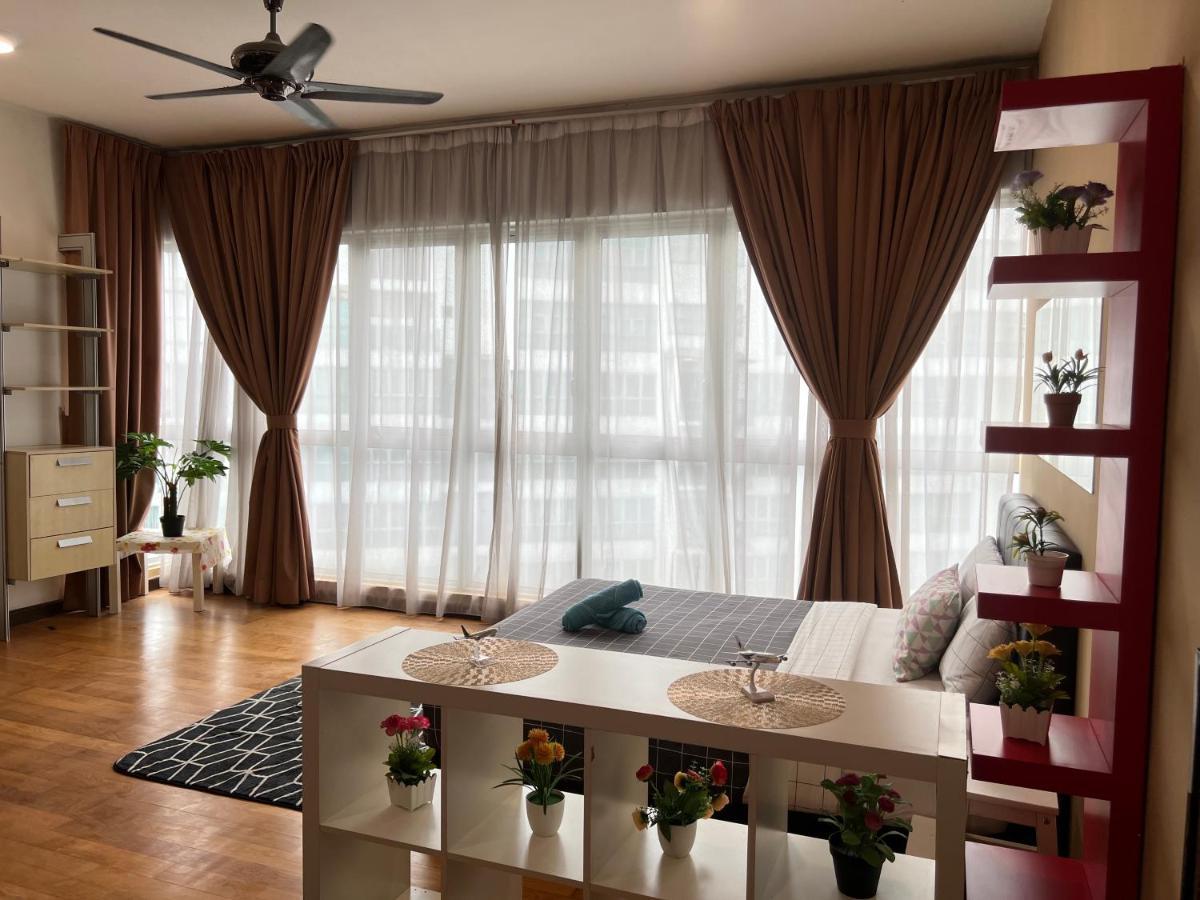 Luxury Regalia Suites By Adnan Kuala Lumpur Eksteriør billede