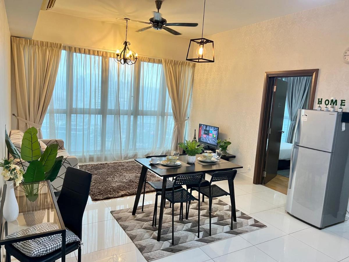 Luxury Regalia Suites By Adnan Kuala Lumpur Eksteriør billede